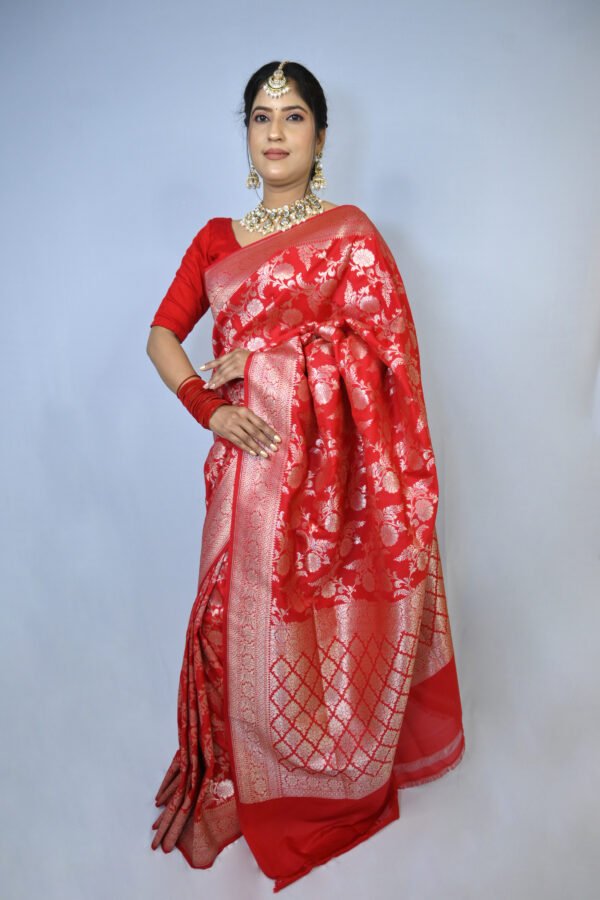 Premium Banarasi Saree Musroo Silk – Traditional Weave – Matching Blouse Included | Red Golden
